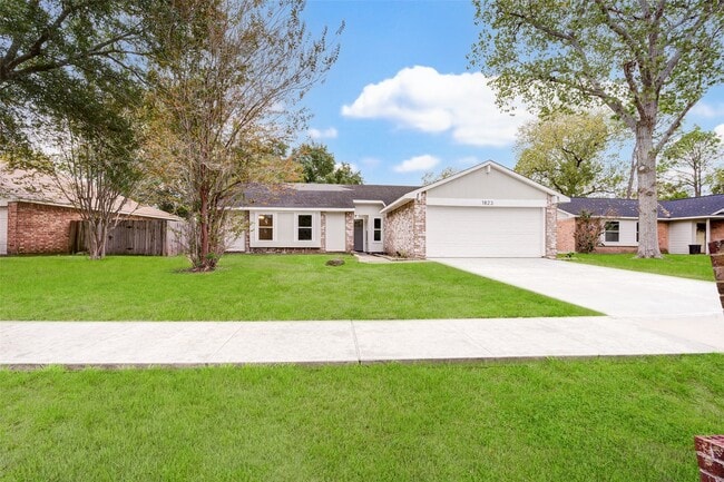 property at 1823 Grand Park Dr