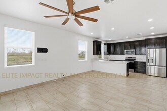 13691 E Pocketknife Dr in Vail, AZ - Building Photo - Building Photo