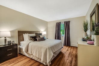 Ramblewood II in Holbrook, MA - Building Photo - Building Photo