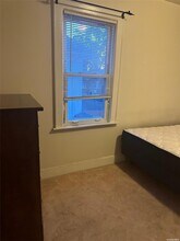 115-62 Newburg St-Unit -ROOM in Queens, NY - Foto de edificio - Building Photo