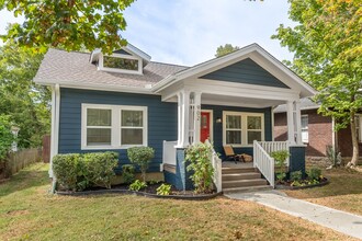 902 S Douglas Ave in Nashville, TN - Building Photo - Building Photo