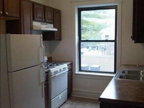 2536 N Kedzie Blvd, Unit 1N in Chicago, IL - Building Photo - Building Photo