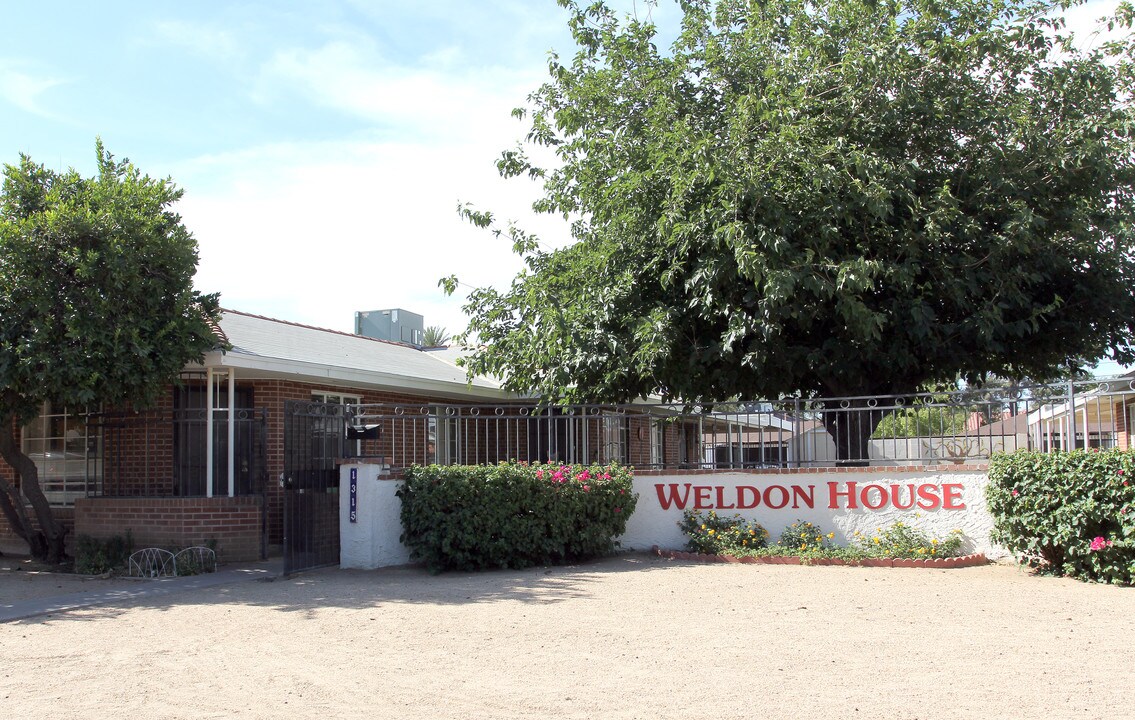 1315 W Weldon Ave in Phoenix, AZ - Building Photo