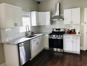 134 N Everton St in Houston, TX - Building Photo - Building Photo
