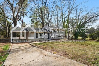 2710 Dunmoreland Terrace in Atlanta, GA - Building Photo - Building Photo