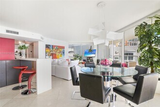 18671 Collins Ave in Miami, FL - Building Photo - Building Photo