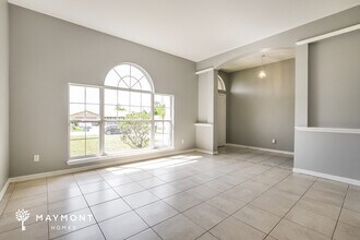 1034 Blue Horizon Dr in Deltona, FL - Building Photo - Building Photo