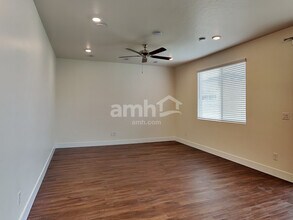 1281 E Old Mesquite St in Kuna, ID - Building Photo - Building Photo