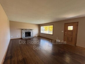 110 N Heinkel Rd in Middletown, OH - Building Photo - Building Photo