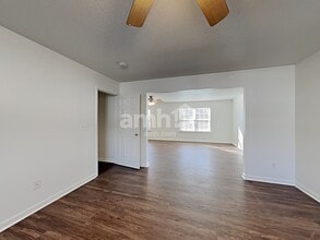 4901 Alenja Ln in Raleigh, NC - Foto de edificio - Building Photo