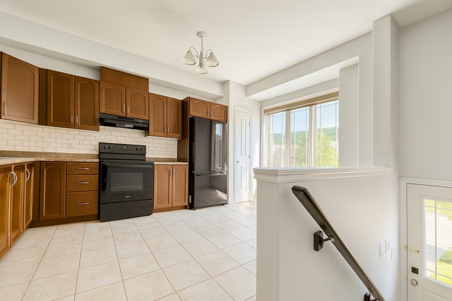 89 Willow Ln in Grimsby, ON - Building Photo - Building Photo