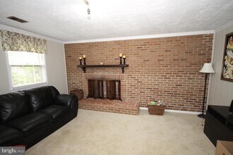 8521 Tysons Ct in Vienna, VA - Building Photo - Building Photo