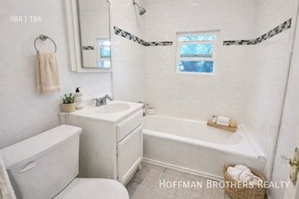 3048 W 12th St, Unit 1 in Los Angeles, CA - Foto de edificio - Building Photo