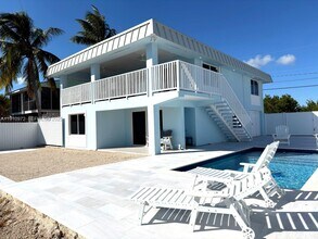 27346 Martinique Ln in Summerland Key, FL - Building Photo - Building Photo