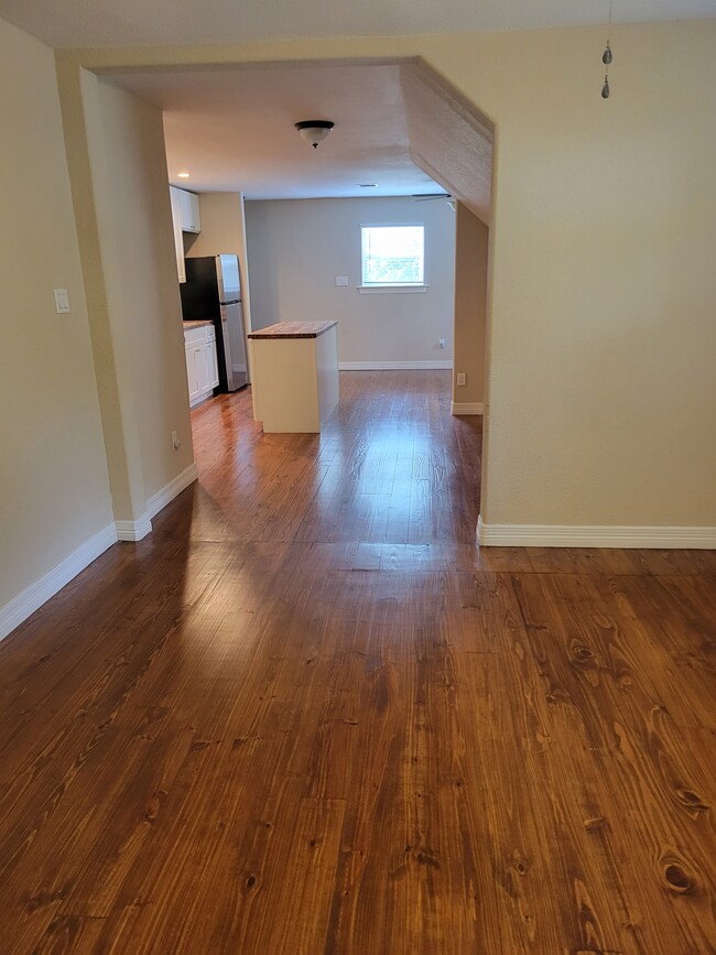 1923 Tucumcari Dr in Houston, TX - Building Photo - Building Photo