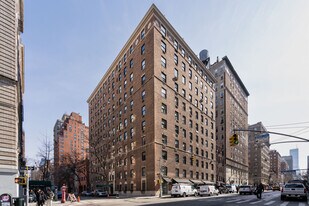 Cooperative in New York, NY - Building Photo