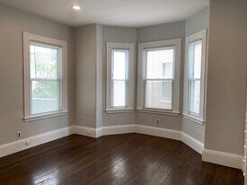 7 Quincy St, Unit 1 in Somerville, MA - Building Photo