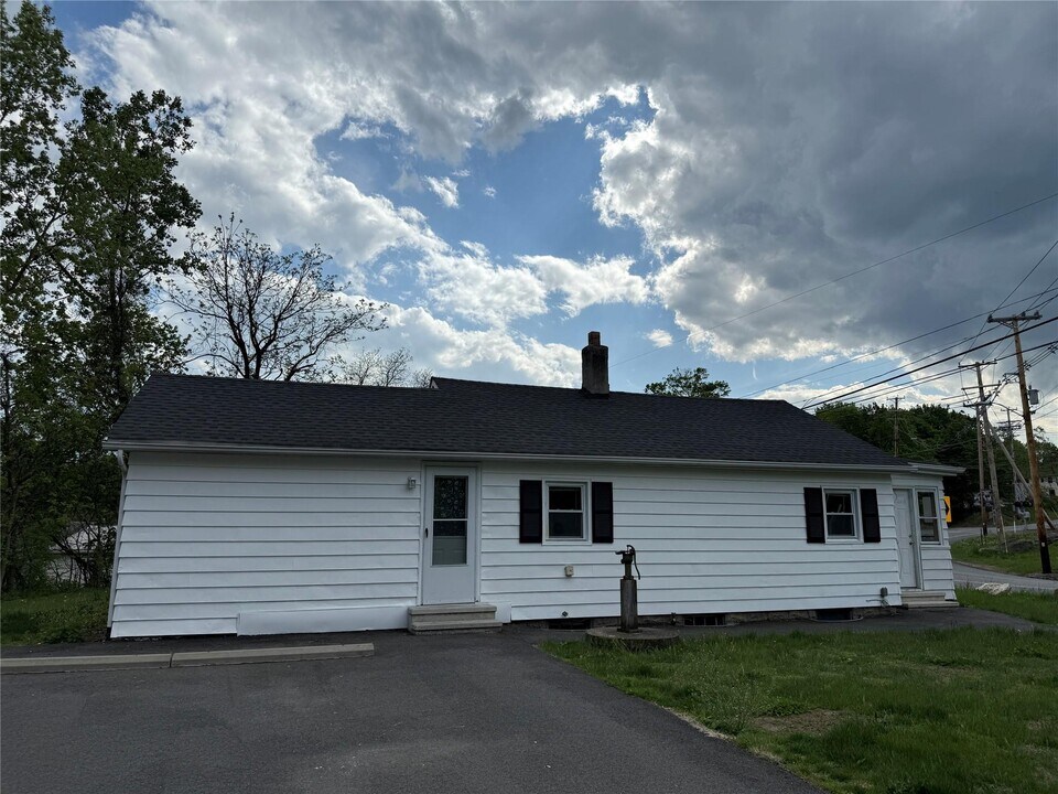 227 Union Ave in New Windsor, NY - Building Photo