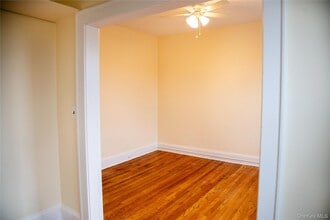 17A Park Ln S in Hempstead, NY - Building Photo - Building Photo