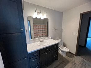 3220 31st St S in Moorhead, MN - Building Photo - Building Photo