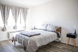 381 Sherbundy St, Unit Studio in Sierra Vista, AZ - Building Photo