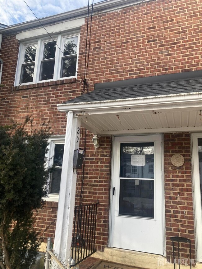 property at 39 Victory Ct