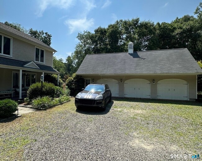 property at 11 Orchard Hill Rd