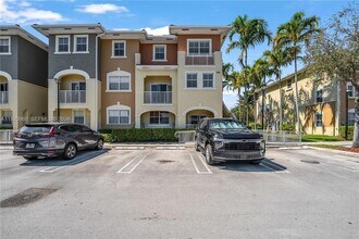 10870 NW 88th Terrace, Unit 227 in Doral, FL - Building Photo - Building Photo