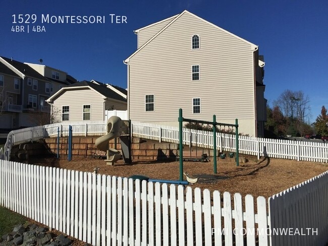 1529 Montessori Ter in Charlottesville, VA - Building Photo - Building Photo