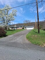 12909 Gramlich Rd SW in Lavale, MD - Building Photo