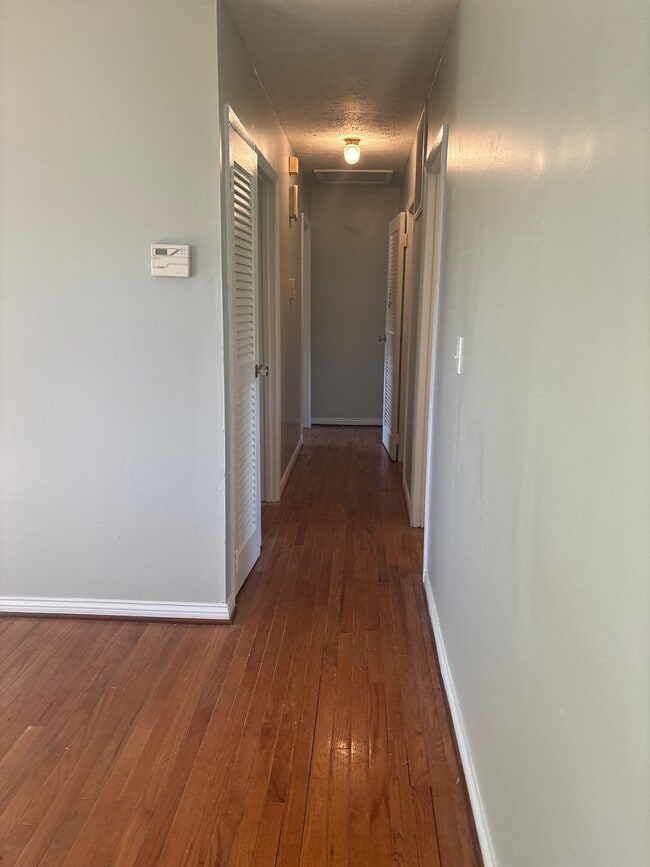 4209 Narcissus Dr in Louisville, KY - Building Photo - Building Photo