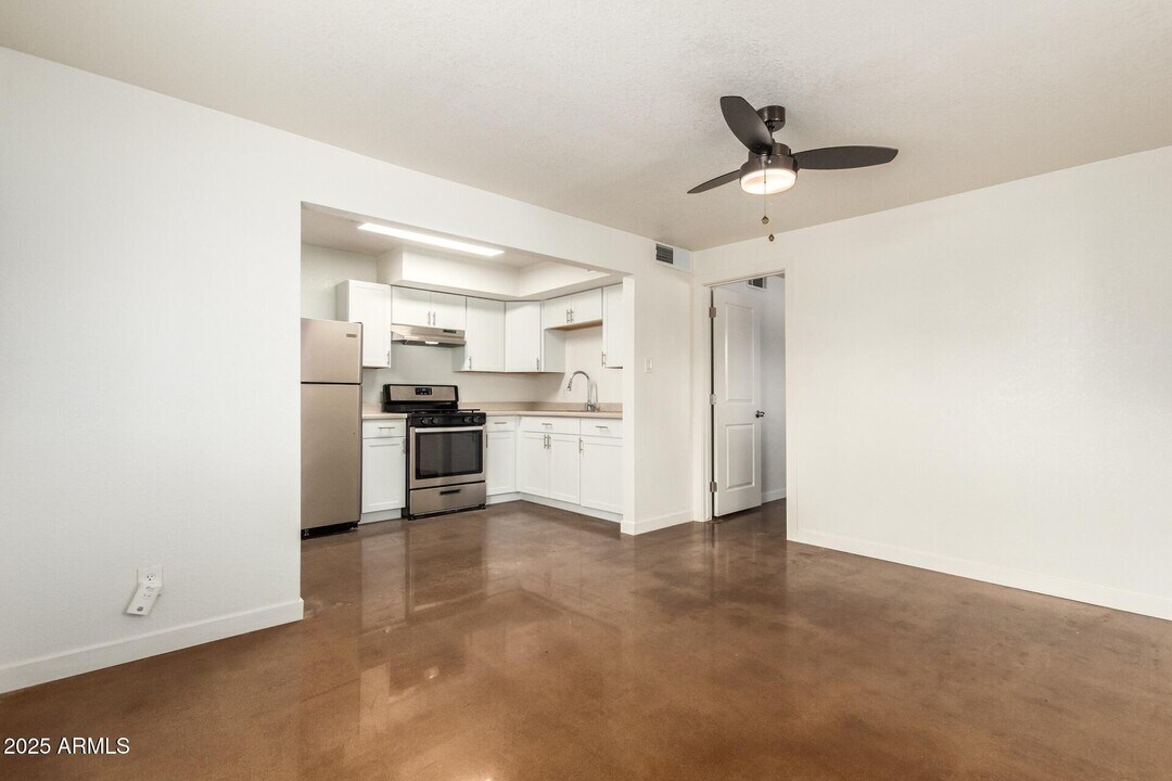 616 S Bellview in Mesa, AZ - Building Photo