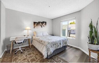 1201 Glen Cove Pky, Unit 1116 in Vallejo, CA - Building Photo - Building Photo