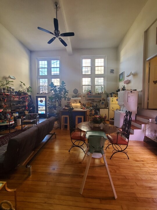 4112 Spruce St, Unit 4 in Philadelphia, PA - Foto de edificio
