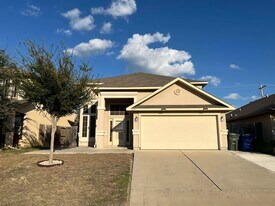 815 Bartolome Ln in Laredo, TX - Building Photo