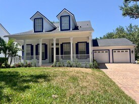 8418 Bowden Way in Windermere, FL - Building Photo