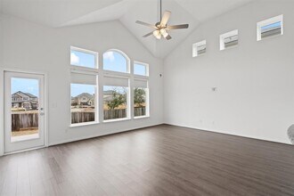 5417 Bellissima Way in Round Rock, TX - Foto de edificio - Building Photo