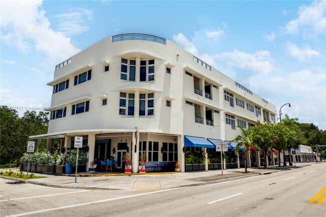 6701 Biscayne Blvd