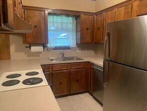 2512 McLeod St in Bossier City, LA - Building Photo - Building Photo