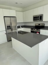 18948 SW 344th Ter in Florida City, FL - Building Photo - Building Photo