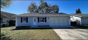 394 Lake Daisy Dr in Winter Haven, FL - Building Photo