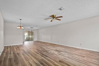 1425 N Stoneridge Manor in Ardmore, OK - Foto de edificio - Building Photo