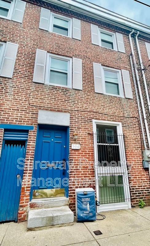 property at 314 W Wildey St