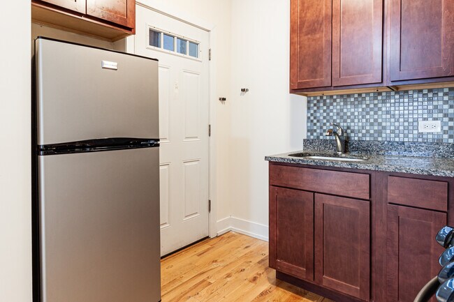 2948 N Seminary Ave, Unit 1 in Chicago, IL - Foto de edificio - Building Photo