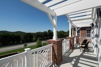 Everleigh Cool Springs 55+ Active Adult Apartment Homes in Franklin, TN - Foto de edificio - Building Photo