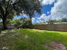 10864 Indies Dr N in Jacksonville, FL - Building Photo - Building Photo