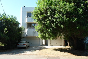 14948 Moorpark St Apartments