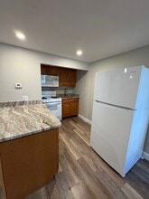 62 Cabot in Beverly, MA - Foto de edificio - Building Photo