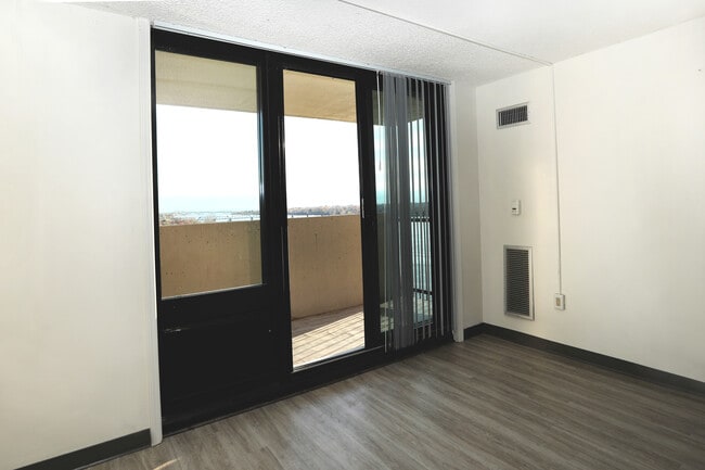 Marina Vista in Buffalo, NY - Building Photo - Building Photo