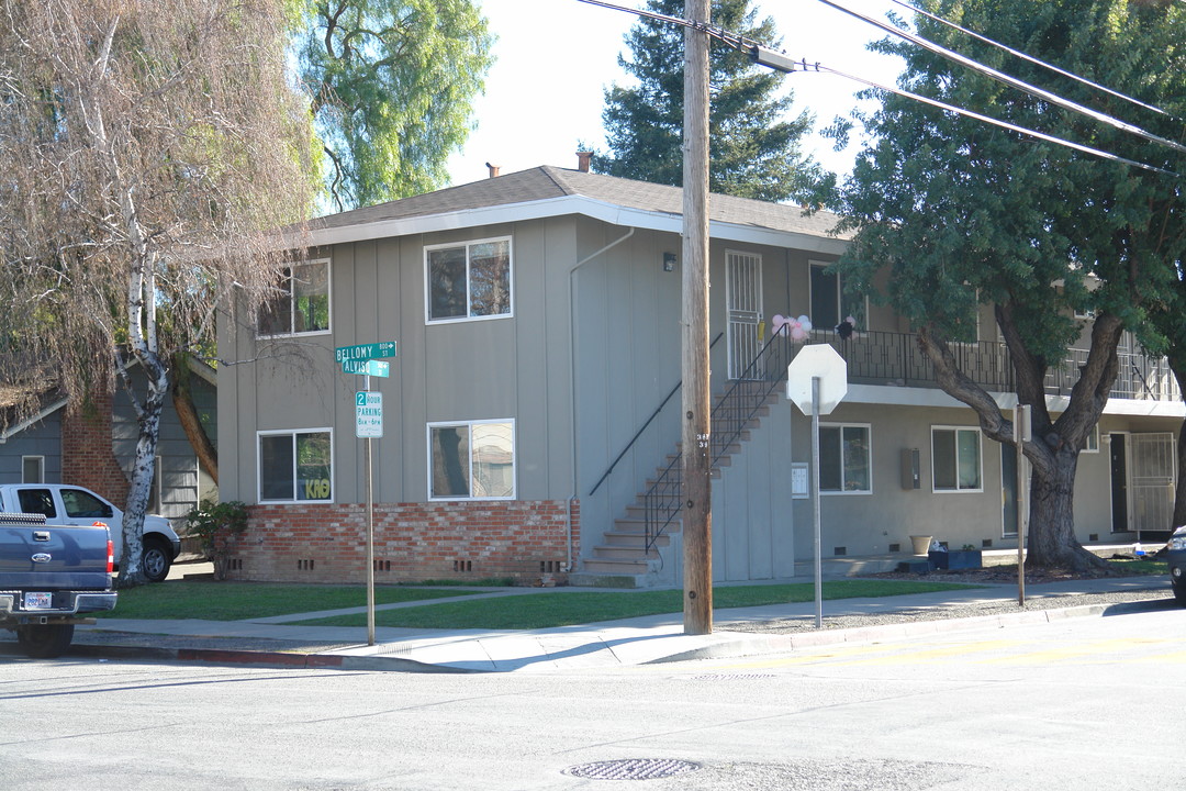 800 Bellomy St in Santa Clara, CA - Building Photo